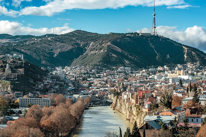 چگونه سفر کم هزینه به تفلیس داشته باشیم؟