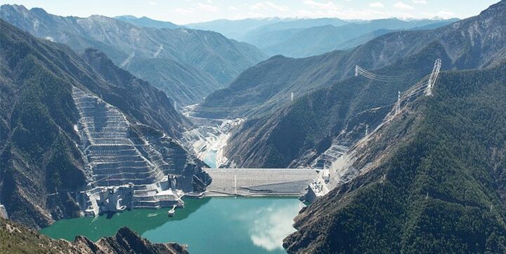 نیروگاه انرژی هیبریدی جهان در چین راه اندازی می شود
