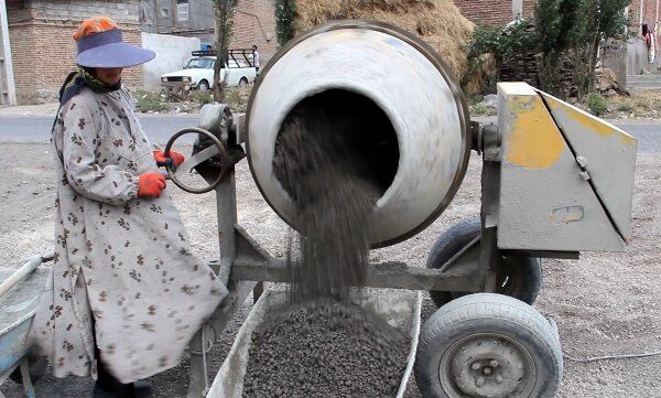 بلوکه شدن سرمایهها در کارگاههای بلوکزنی | تولید مقرون به صرفه نیست