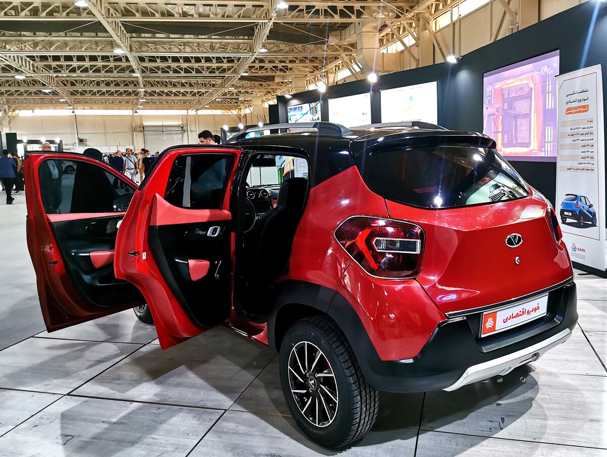 خودرو اقتصادی بهمن ماه به بازار می آید|دستورالعمل شورای رقابت متناسب با قوانین جهانی