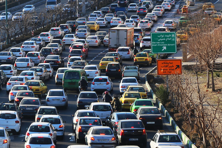 ترافیک سنگین در آزادراه‌های قزوین – کرج – تهران و ساوه – تهران