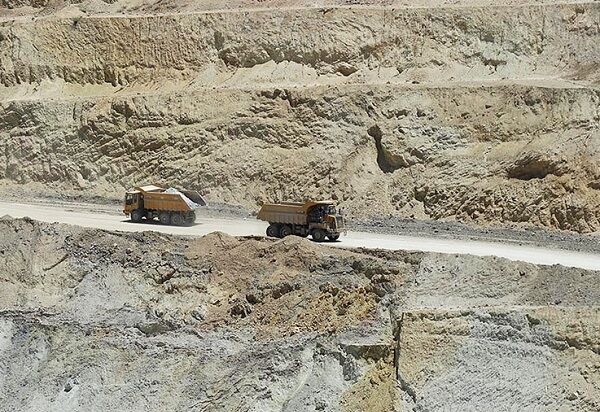 ۹۵ درصد حقوق دولتی معادن استان زنجان مربوط به معدن انگوران است ۹۵ درصد حقوق دولتی معادن استان زنجان مربوط به معدن انگوران است