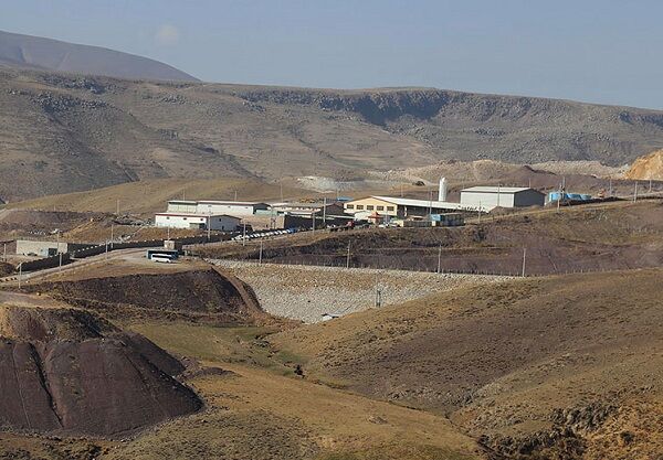 طلاهایی که زیر خاک دفن هستند| ذخایر مغفول مانده تیتانیوم و نقره