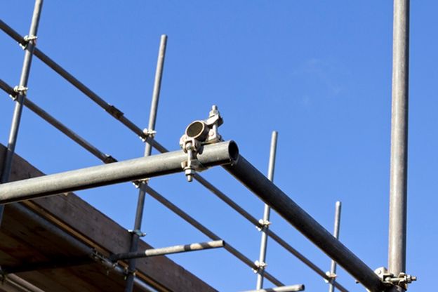 اثر نرخ جهش دلار بر قیمت داربست