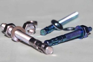 پیچ و مهره نمای ساختمان