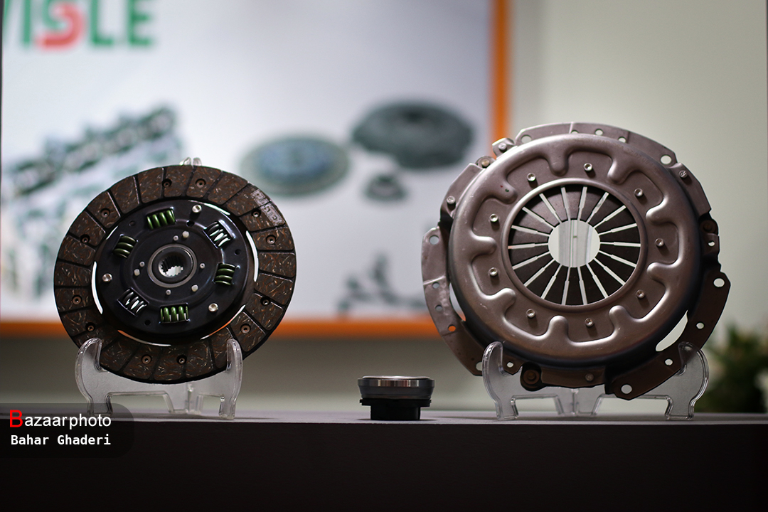 قیمت قطعات خودرو افزایش نخواهد یافت| ایجاد محدودیت واردات عامل اصلی کمبود در بازار