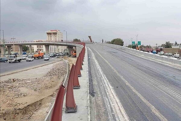 تکمیل ۴۶ پروژه نیمه تمام شهر همدان | پیمانکار پارکینگ آقاجانی بیگ همکاری نمیکند