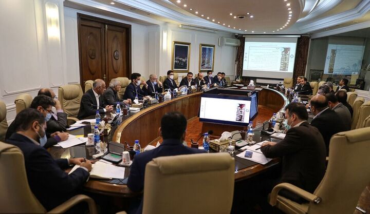 نشست بررسی طرح‌ها و پروژه‌های شرکت ملی نفت ایران برگزار شد