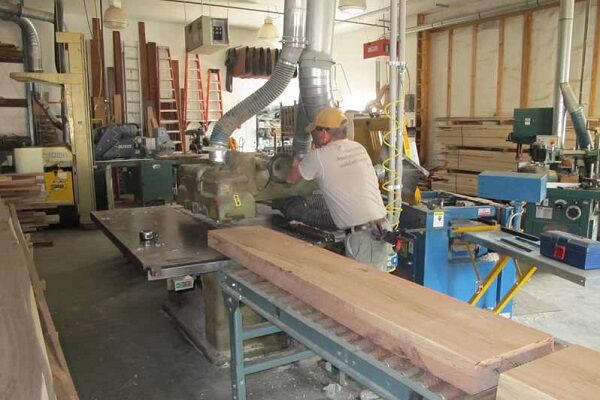 تولید مبل و پیراهن ۲ ظرفیت روستایی استان سمنان | اشتغالزایی بر مدار مزیت شناسی