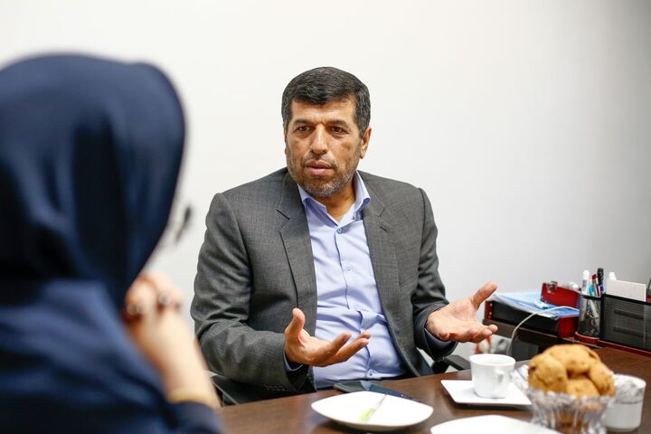 منابع بانکی گلستان در اختیار عده ای خاص است منابع بانکی گلستان در اختیار عده ای خاص است