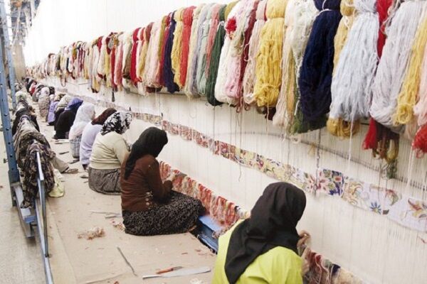 زخم خودتحریمی بر صادرات فرش دستباف خراسان جنوبی|۱۸۰ هزار متر فرش تولید شد
