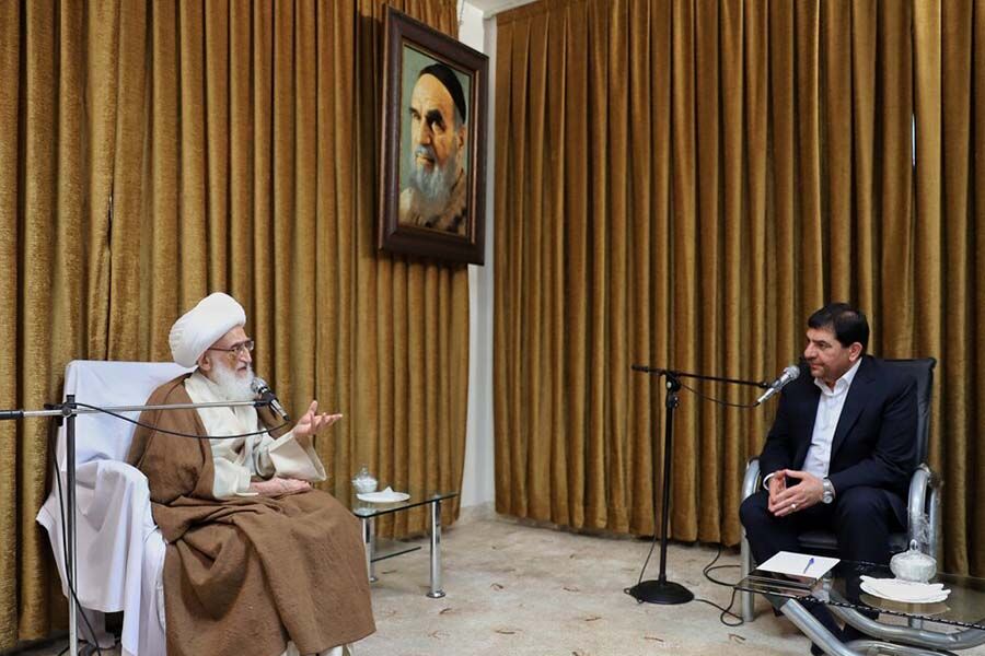 دولت برای رفع گرانی و مشکلات معیشتی بیشتر تلاش کند| تأکید بر اصلاح ساختار بانکها و حمایت از تولید