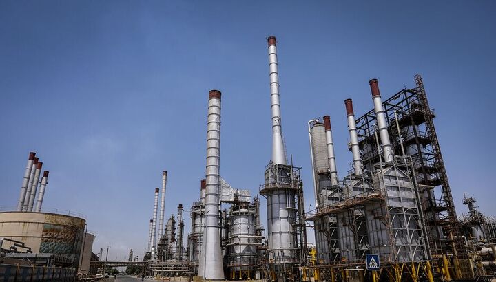  ۳ درصد سهام پالایش نفت تهران یک‌جا واگذار می‌شود