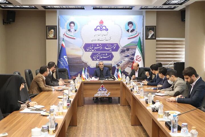نشست هماندیشی بازآرایی ساختار پژوهش و فناوری نفت برگزار شد نشست هماندیشی بازآرایی ساختار پژوهش و فناوری نفت برگزار شد