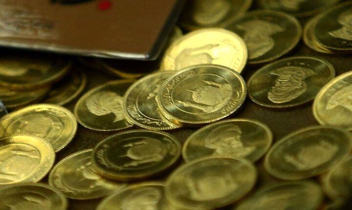 قیمت سکه و طلا با اقدامات بانک مرکزی تعدیل می‌شود