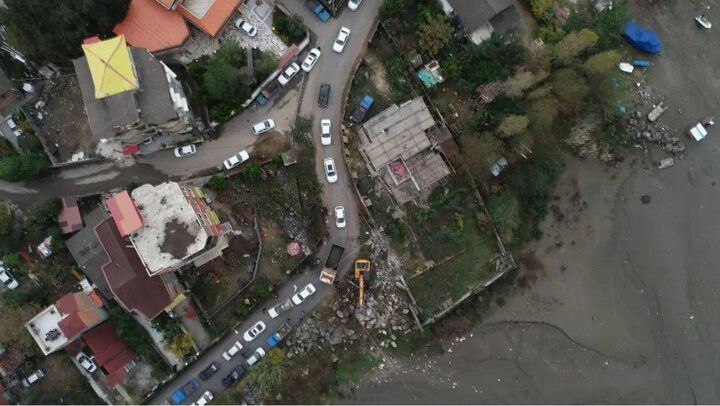 تصویر هوایی از منطقه سیل‌زده در جاده چالوس