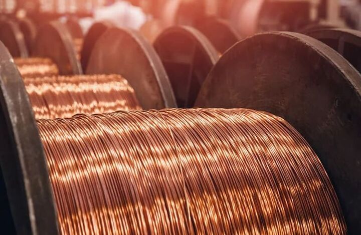 قیمت مواد اولیه در ایران گران تر از بازار جهانی| دولت هزینه سرمایه در گردش تولیدی ها را گران کرد قیمت مواد اولیه در ایران گران تر از بازار جهانی| دولت هزینه سرمایه در گردش تولیدی ها را گران کرد