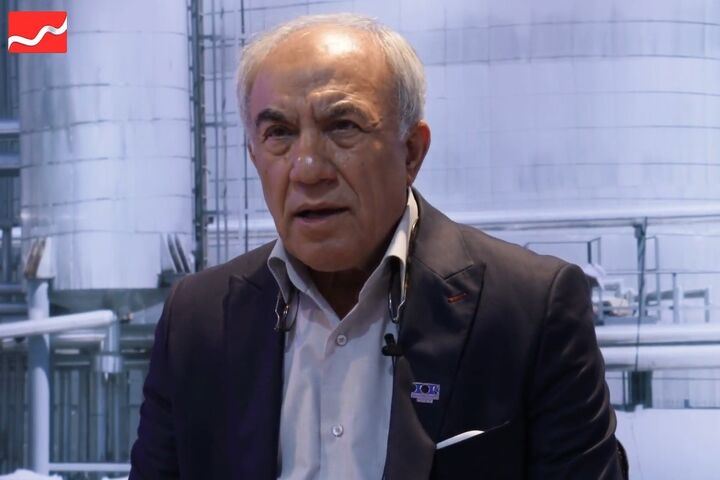 مواد اولیه را سوپر آزاد خریداری میکنیم| محصول جایگزینی برای قیر در جاده سازی نداریم مواد اولیه را سوپر آزاد خریداری میکنیم| محصول جایگزینی برای قیر در جاده سازی نداریم