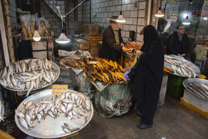 بازار شب یلدا در رشت