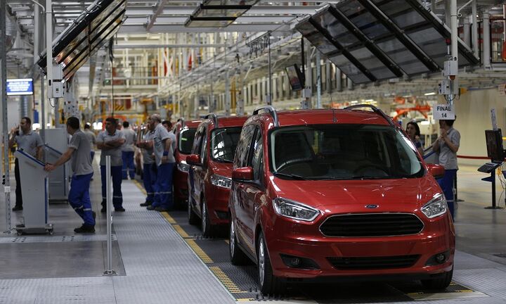 دور جدید اخراج کارگران فورد| استلانتیس و جنرال موتورز به دنبال جذب نیروهای اخراجی دور جدید اخراج کارگران فورد| استلانتیس و جنرال موتورز به دنبال جذب نیروهای اخراجی