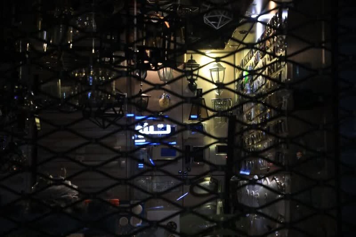 فعالیت اصناف مشهد از ساعت ۶ بعداظهر ممنوع شد| خطوط تولید در نقطه انجماد