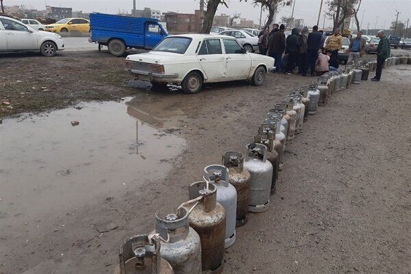 قطع گاز در تربت جام وارد ششمین روز متوالی شد| قیمت کپسول گاز به ۸۰۰ هزار تومان رسید