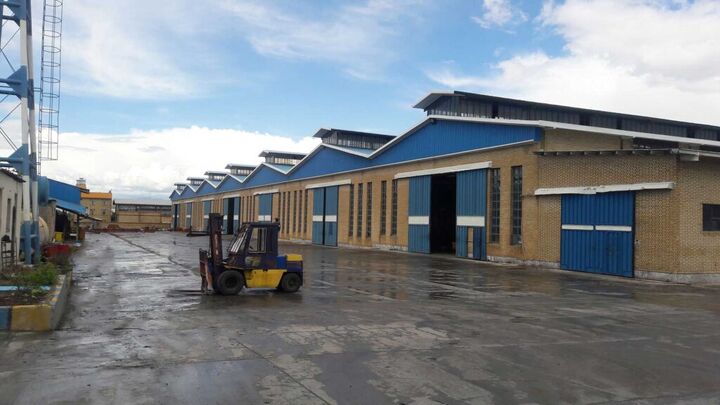 توضیحاتی درباره معاملات املاک صنعتی در جاده مخصوص کرج توضیحاتی درباره معاملات املاک صنعتی در جاده مخصوص کرج