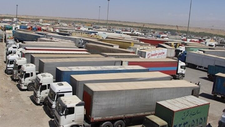 ۱۹۷ هزار تن کالای استاندارد از مرز مهران به عراق صادر شد
