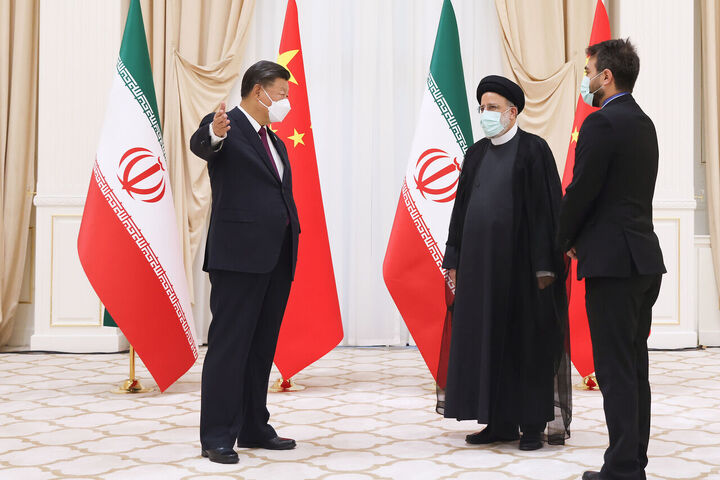 غرب، روابط ایران و چین را دست کم می گیرد| گنجشک چگونه می تواند اراده قو را درک کند؟