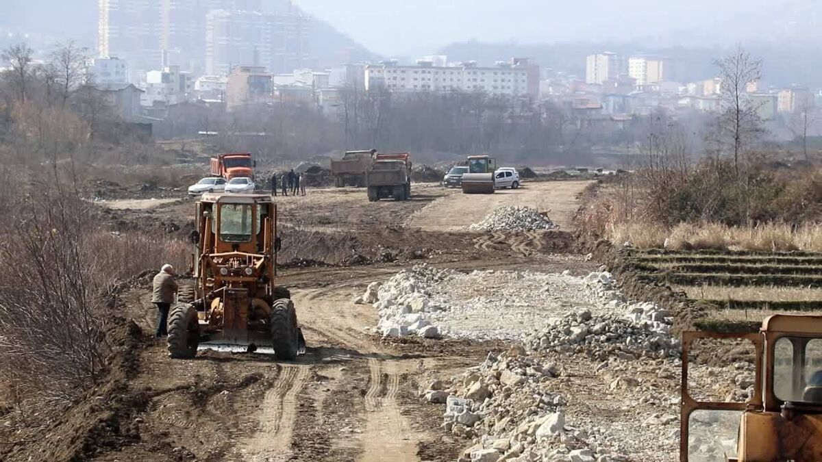 تحول عظیم زیرساختی در شهر چالوس با اجرای طرح تعریض و آزادسازی خیابان ۳۰ متری