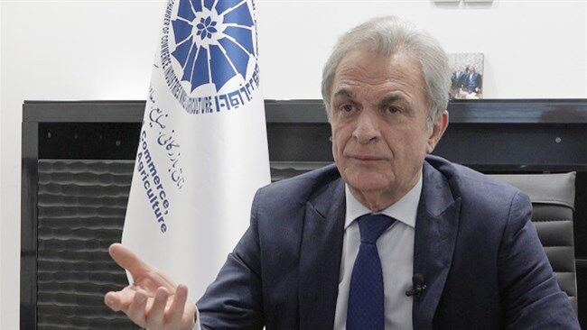 دولت بدون دخالت در انتخابات اتاقهای بازرگانی، باید بر آن نظارت کند  دولت بدون دخالت در انتخابات اتاقهای بازرگانی، باید بر آن نظارت کند