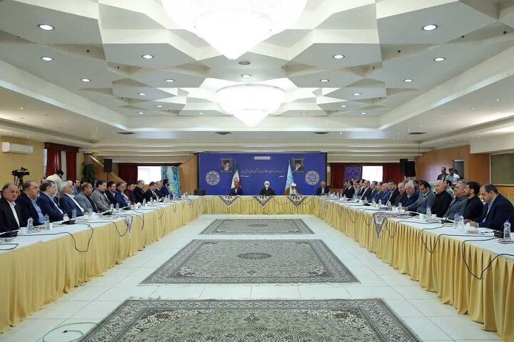 دغدغه های فعالان اقتصادی اصفهان در دیدار با «اژه ای»| تعداد تختهای هتل کمتر از زندان است دغدغه های فعالان اقتصادی اصفهان در دیدار با «اژه ای»| تعداد تختهای هتل کمتر از زندان است