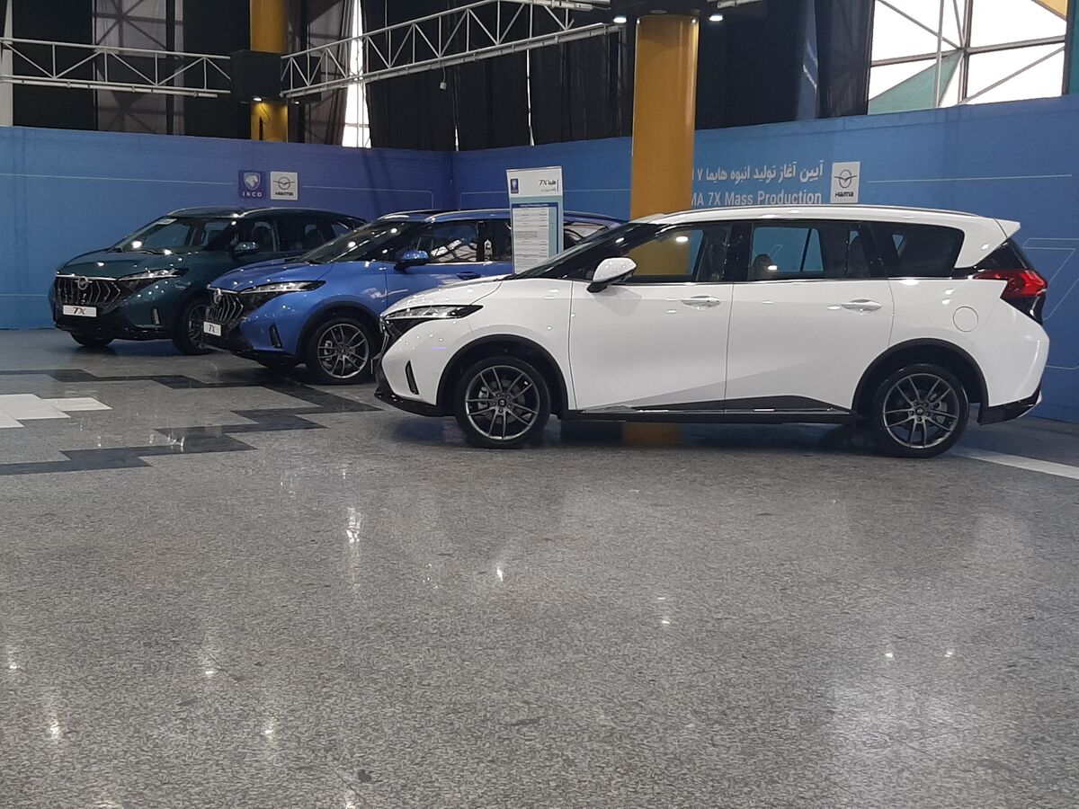 آغاز تولید ام پی وی ۷نفره ایران خودرو با حضور چینی ها| حضور ایران خودرو در بازار منطقه بیشتر می شود