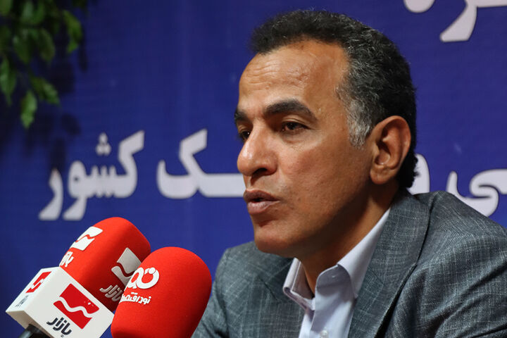 نشست خبری رئیس هیات مدیره انجمن صنفی تولید کنندگان کاشی و سرامیک