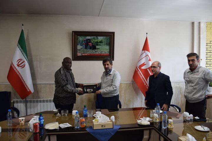 تراکتورسازی آماده همکاری با کنیا برای مکانیزه کردن کشاورزی تراکتورسازی آماده همکاری با کنیا برای مکانیزه کردن کشاورزی