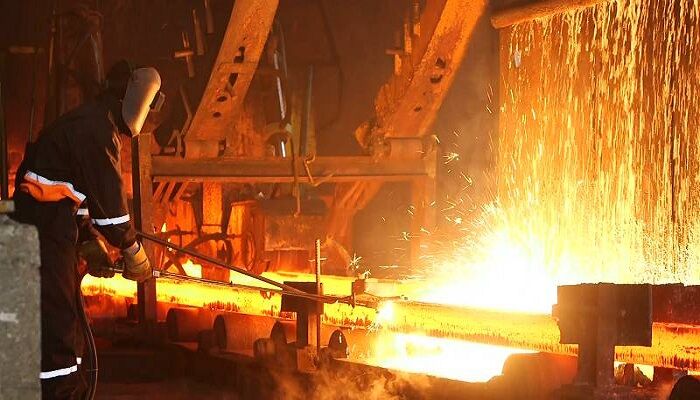 نگاهی دقیق تر به تاثیر اقتصادی کارخانه های تولید فولاد در ایران