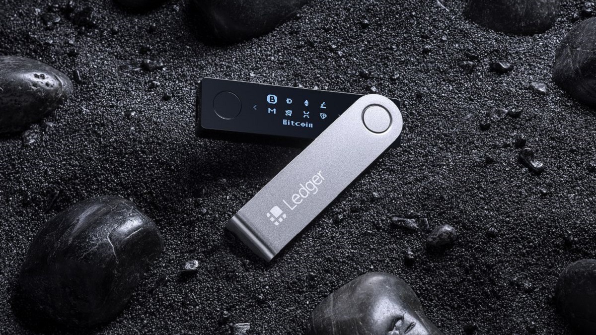 کیف پول سخت افزاری امن برای سال ۲۰۲۲