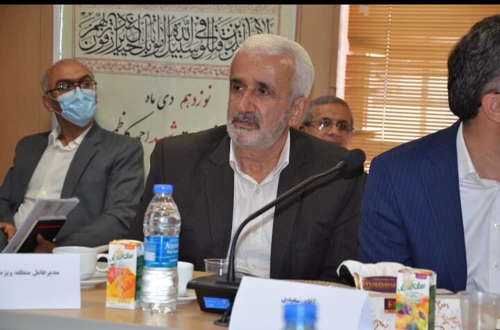 بررسی و ارائه راهکار برای رفع مشکلات ۲۰ واحد تولیدی و صنعتی استان بوشهر