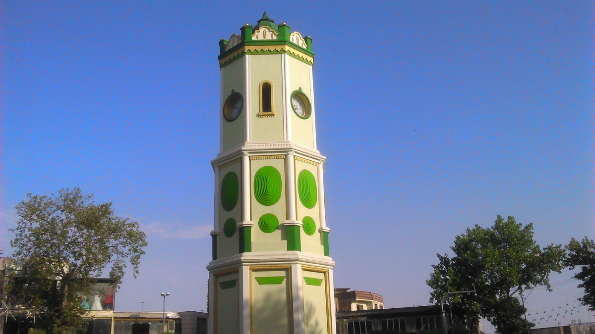 زمین شمال متری چند است؟