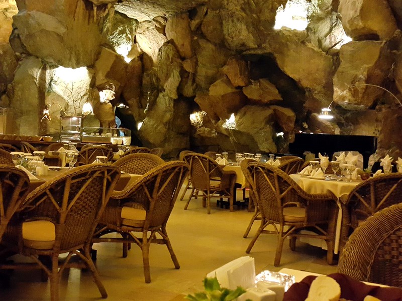 معروف ترین رستوران های محلی کیش