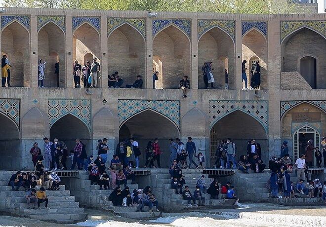 تنها ۳۱ درصد حجم سد زاینده رود پر است تنها ۳۱ درصد حجم سد زاینده رود پر است