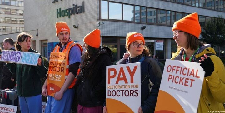 گسترش دامنه مشکلات به شرکتهای ارتباطات تلفنی در انگلیس گسترش دامنه مشکلات به شرکتهای ارتباطات تلفنی در انگلیس