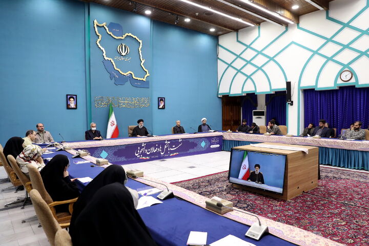 بنگاهداری از سوی دستگاههای اجرایی و بانکها مورد تایید دولت نیست بنگاهداری از سوی دستگاههای اجرایی و بانکها مورد تایید دولت نیست