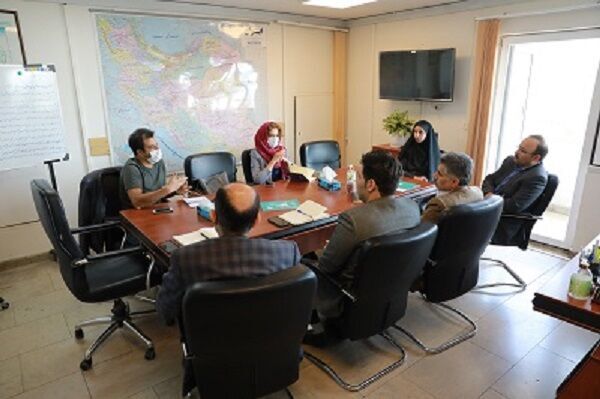 تلاش برای توسعه کسب و کارهای خرد در سکونتگاههای غیررسمی تلاش برای توسعه کسب و کارهای خرد در سکونتگاههای غیررسمی