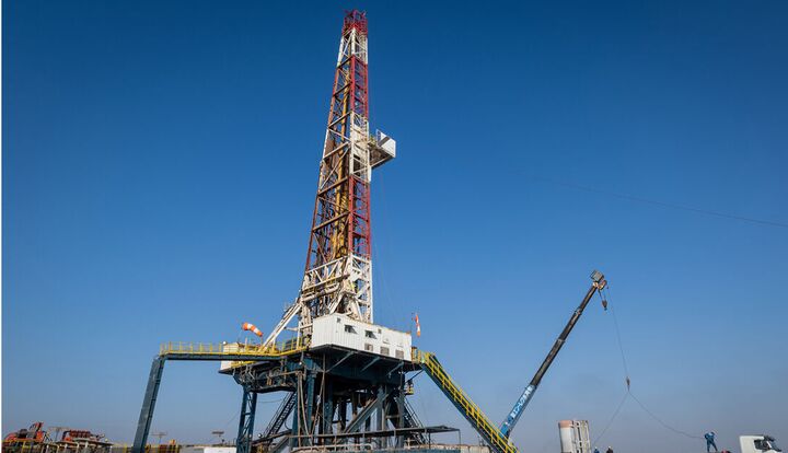 قرارداد توسعه میدان‌های نفتی سومار، سامان و دلاوران امضا شد