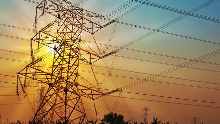 برق رسانی به ۱۹ طرح نهضت ملی مسکن در یزد