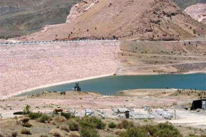 خشکسالی ادامه دارد؛ افت شدید منابع آب در سدهای پهناورترین استان ایران