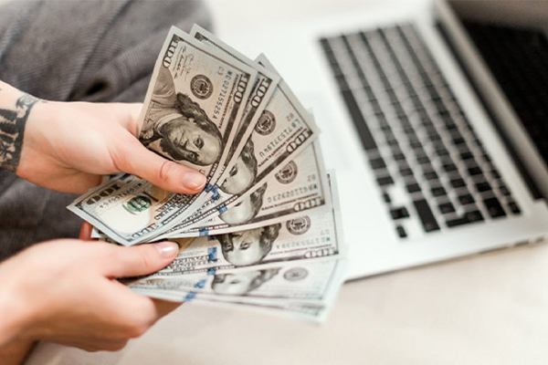 چگونه درآمد دلاری داشته باشیم؟