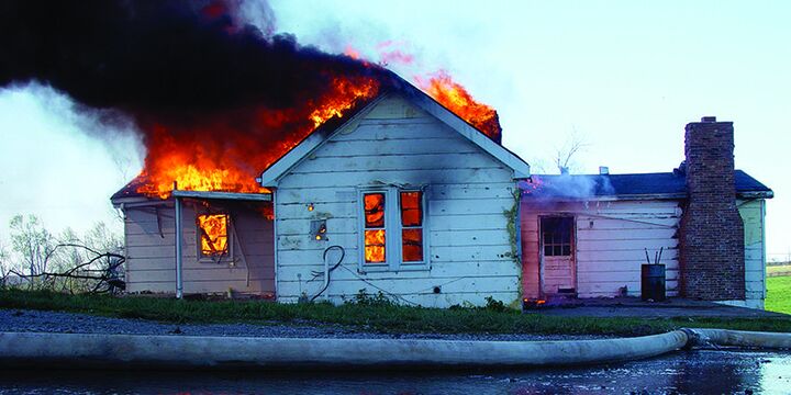 شرایط بیمه آتش سوزی و زلزله در سال ۱۴۰۲ چگونه است؟ شرایط بیمه آتش سوزی و زلزله در سال ۱۴۰۲ چگونه است؟