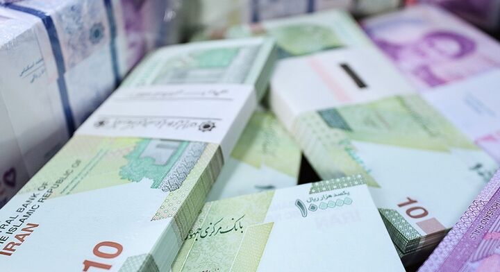 ثبات ریال ایران در نیمه اول ۱۴۰۲ بیشتر از یورو و یوآن بود